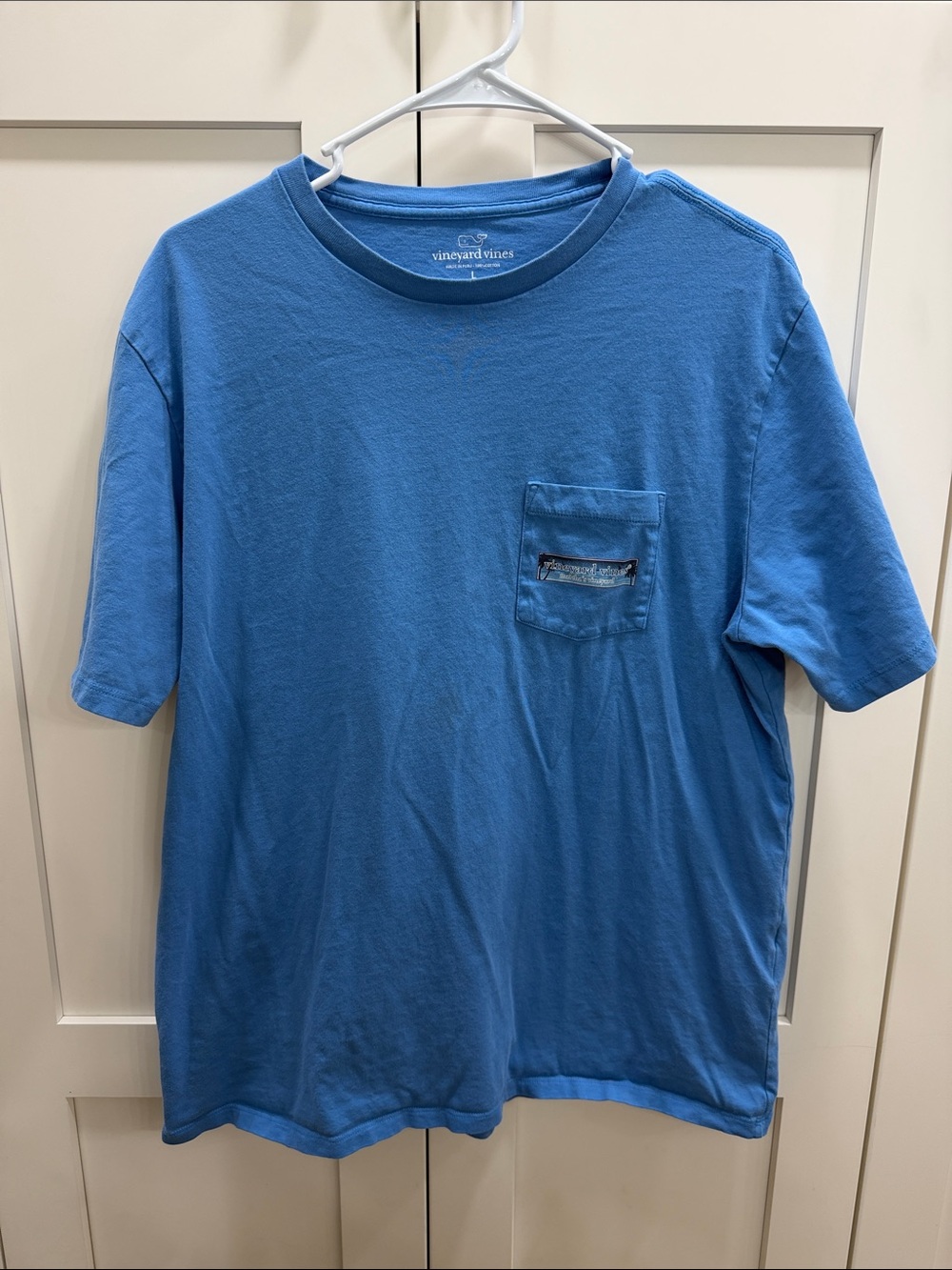 Vineyard Vines Short-Sleeve Pocket Tee in Sky Blue